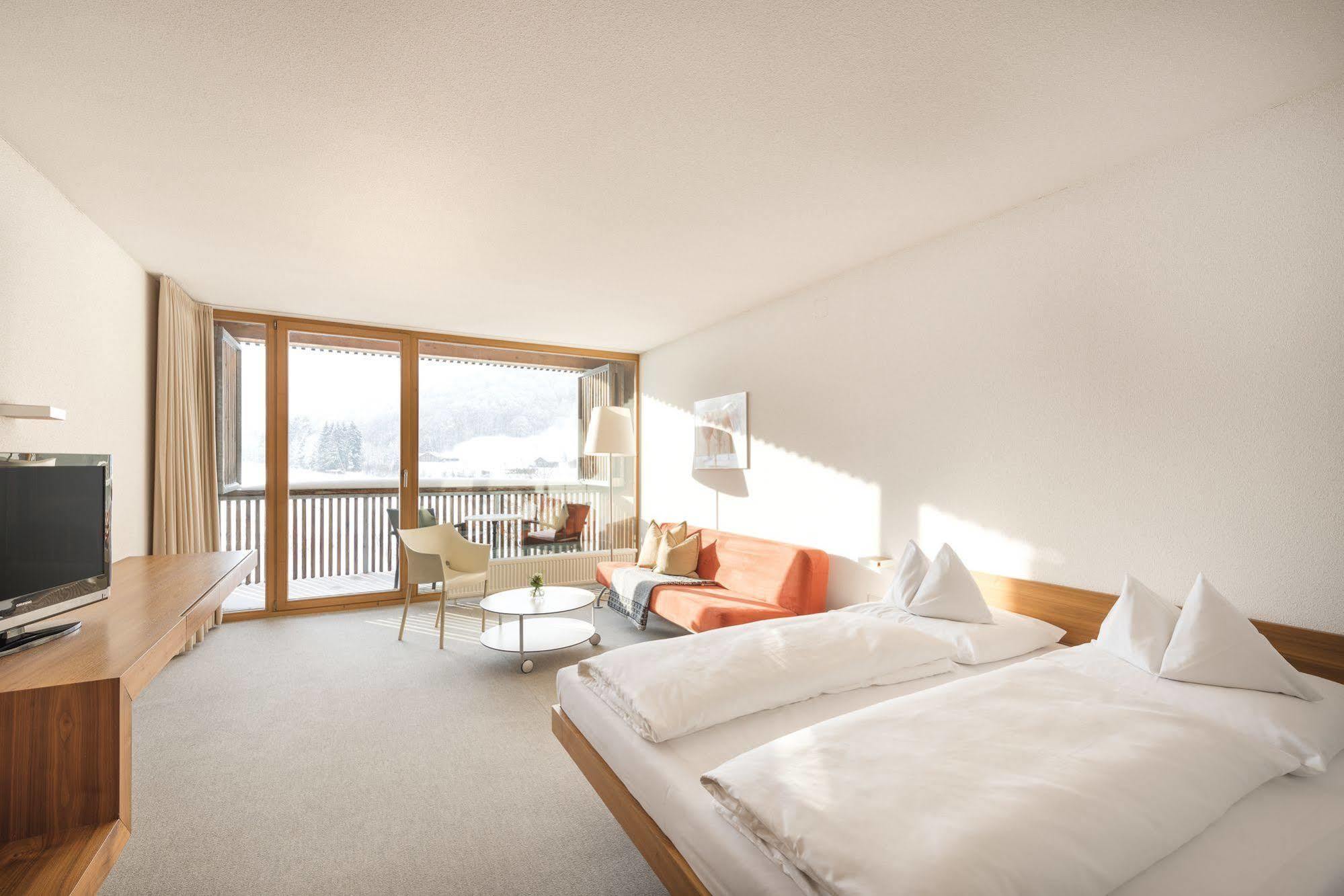 Hotel Krone In Au Au (Vorarlberg) Екстериор снимка