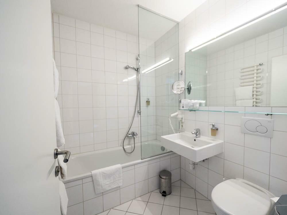 Hotel Krone In Au Au (Vorarlberg) Екстериор снимка